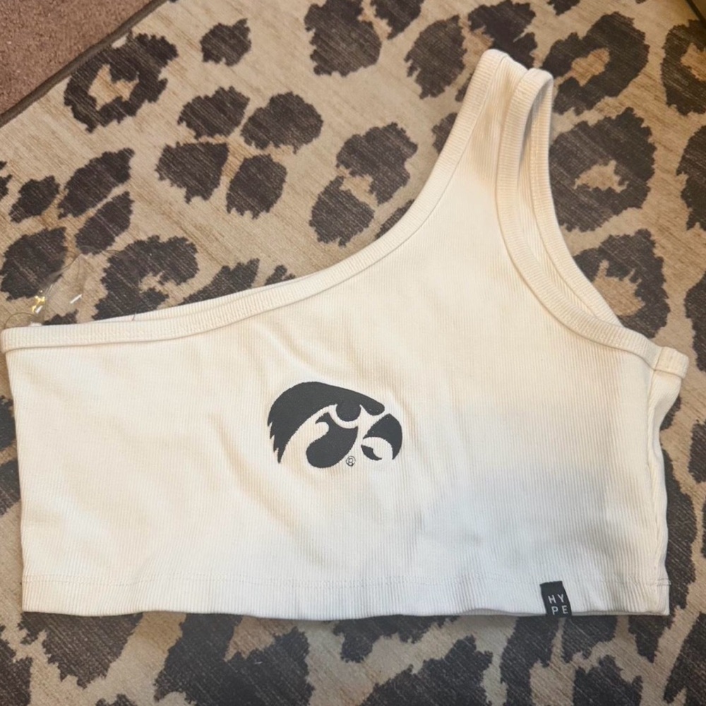 White Hawkeye tank